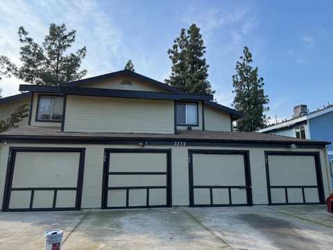 3374 Shields Avenue W, Fresno, CA 93722