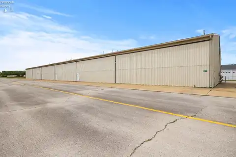 750 SE Catawba Road, Port Clinton, OH 43452