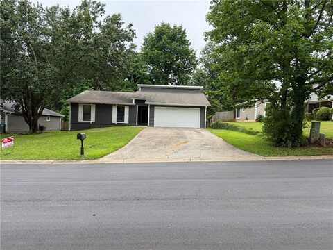 2645 Trotters Walk Trail, Snellville, GA 30078