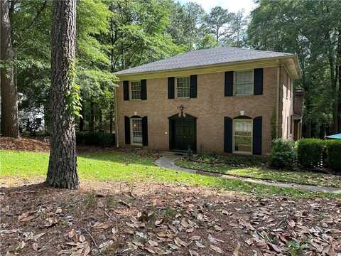 2315 Hudson Drive SW, Lilburn, GA 30047