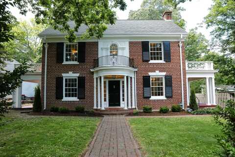 645 CHERRY AVE, WAYNESBORO, VA 22980