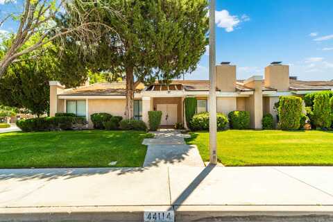 44114 W 30th Street, Lancaster, CA 93536
