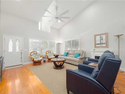 130 Peppertree Crossing Ave, Brunswick, GA 31525
