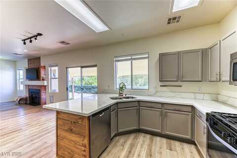 7900 Dutch Canyon Court, Las Vegas, NV 89131