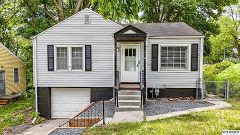 3185 Stone Avenue, Omaha, NE 68111
