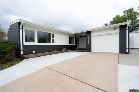 5301 W Superior Street, Lincoln, NE 68524