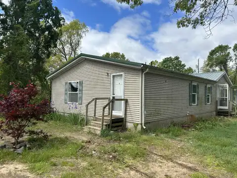 81398 42nd Street, Decatur, MI 49045