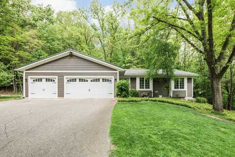 2875 Court Drive SE, Lowell, MI 49331