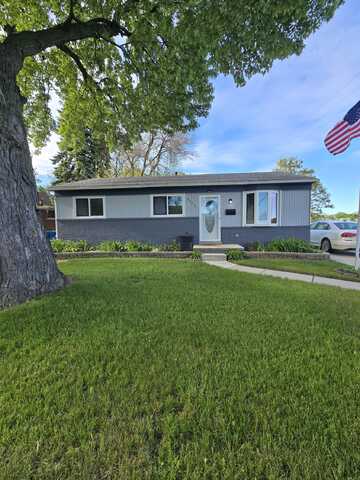 5966 Engleman Avenue, Warren, MI 48091