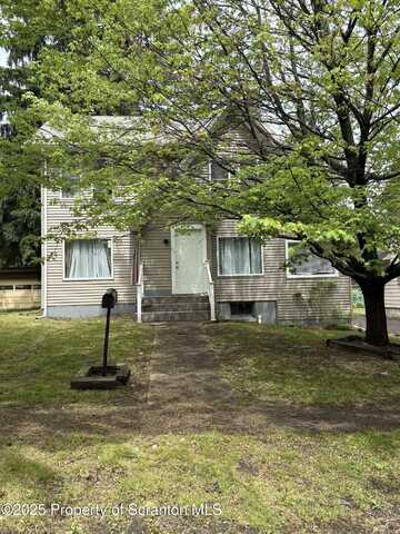 9 Front Street, Clarks Summit, PA 18411
