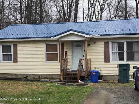 1563 Black Birch Way, Tobyhanna, PA 18466