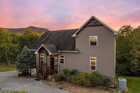 150 Burning Oaks Drive, Sevierville, TN 37876