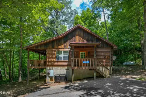 1503 Squirrel Nest Way, Sevierville, TN 37876
