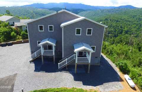 1156 Hemlock Drive, Gatlinburg, TN 37738