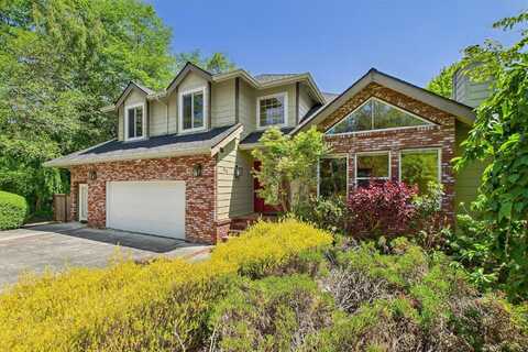 30 E Ridge Lane, McKinleyville, CA 95519