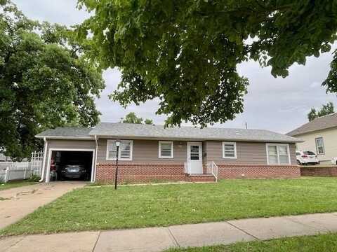 625 E 5th, Russell, KS 67665