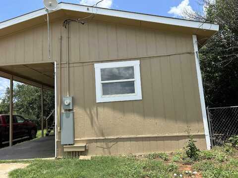 303 W Taylor Street, Llano, TX 78643