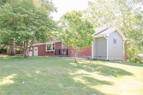 205 55th Terrace, Kansas City, MO 64118