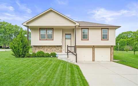 4700 E 136th Court, Grandview, MO 64030