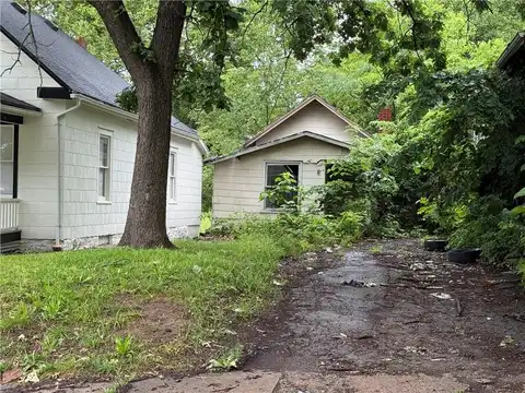 2722 Lister Avenue, Kansas City, MO 64128