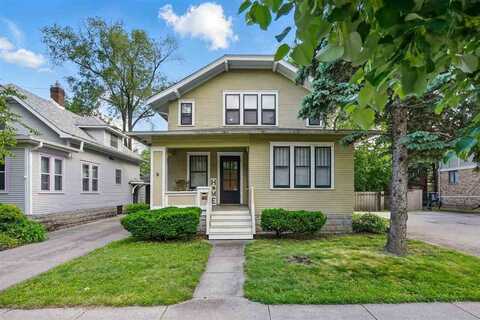 715 E Market St, IowaCity, IA 52245