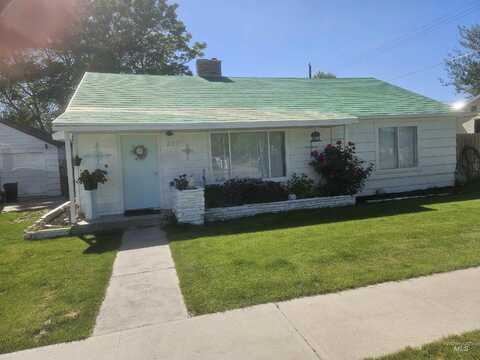207 N Main St, Homedale, ID 83628