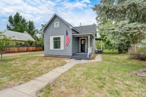 810 S Washington Ave, Emmett, ID 83617