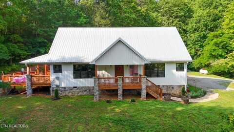 6131 Happy Valley Loop, Tallassee, TN 37878