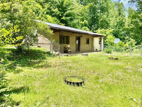 3219 HWY 52 East, Beattyville, KY 41311