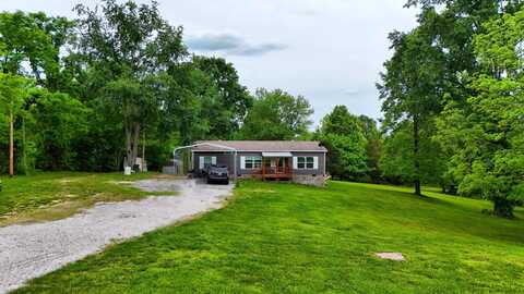 1126 College Hill Road, Waco, KY 40385