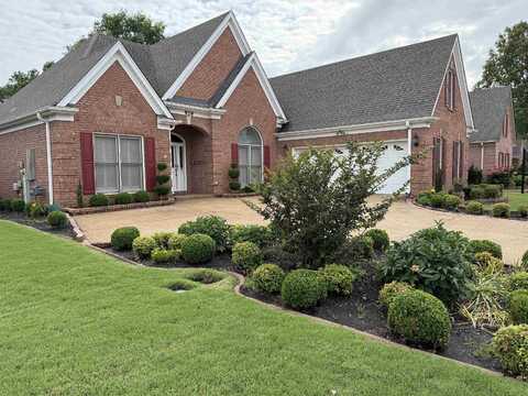 929 N WARWICK OAKS, Collierville, TN 38017