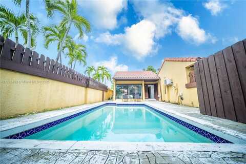 20429 NE 10th Ct Rd, Miami, FL 33179
