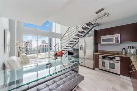 41 SE 5th St, Miami, FL 33131