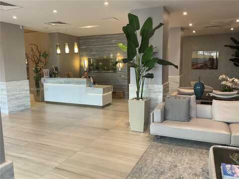 2301 S Ocean Dr, Hollywood, FL 33019