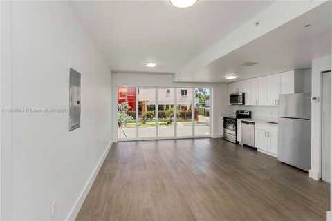 1620 NW 18th St, Miami, FL 33125