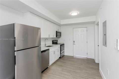 1620 NW 18th St, Miami, FL 33125