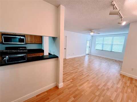 4521 W Mcnab Rd, Pompano Beach, FL 33069