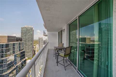 1200 Brickell Bay Dr, Miami, FL 33131