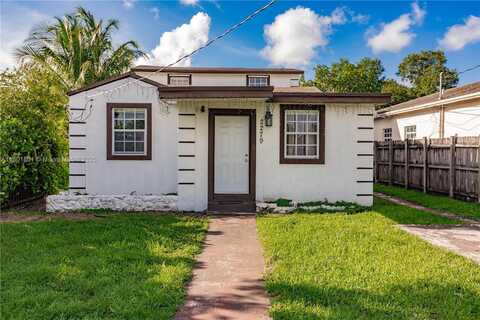 2279 NW 48th St, Miami, FL 33142