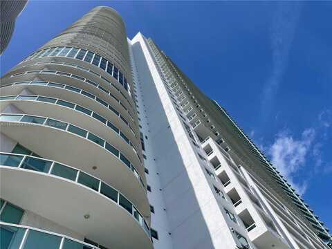 1800 N Bayshore Dr, Miami, FL 33132