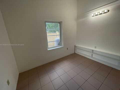 840 SW 7th St, Miami, FL 33130