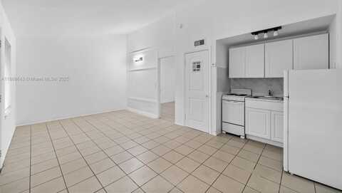 840 SW 7th St, Miami, FL 33130