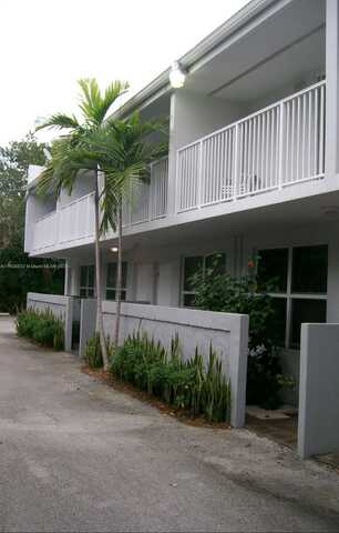 3025 Mary St, Miami, FL 33133