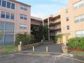 2861 Somerset Dr, Lauderdale Lakes, FL 33311