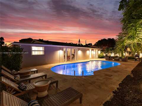 2741 NE 6th Avenue, Wilton Manors, FL 33334