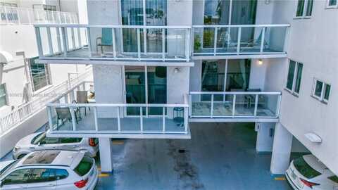 2457 Collins Ave, Miami Beach, FL 33140