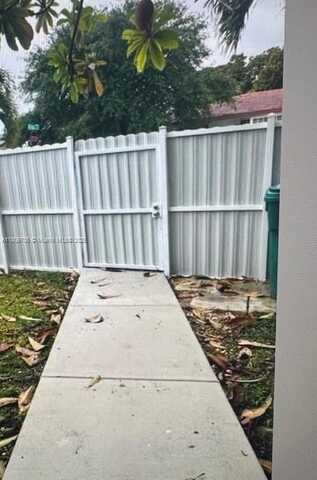 10011 SW 164th Ter, Miami, FL 33157