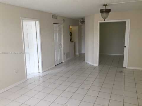 1251 NE 108th St, Miami, FL 33161