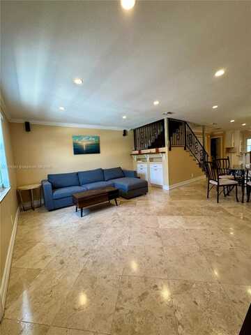 2200 Monroe St, Hollywood, FL 33020
