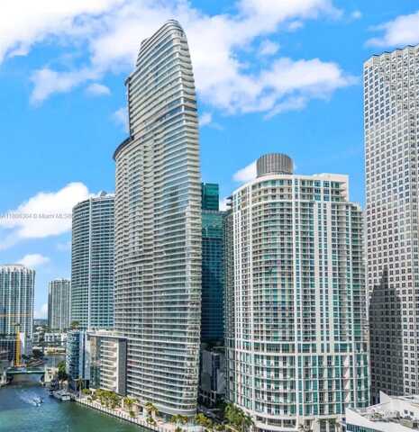 300 Biscayne Blvd Way, Miami, FL 33131